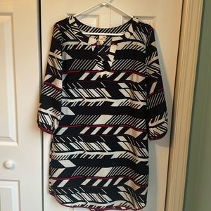 Tunic dress with cute details